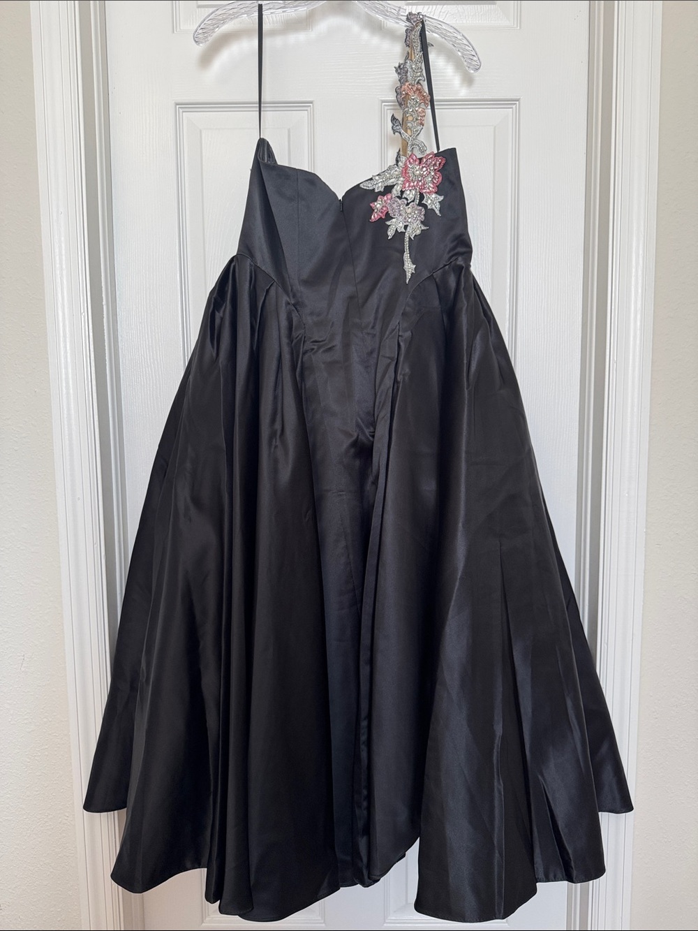 Mac Duggal 11955 Black Satin One-Shoulder Midi Dress with Beaded Flowers Size 10 - Picture 5 of 11